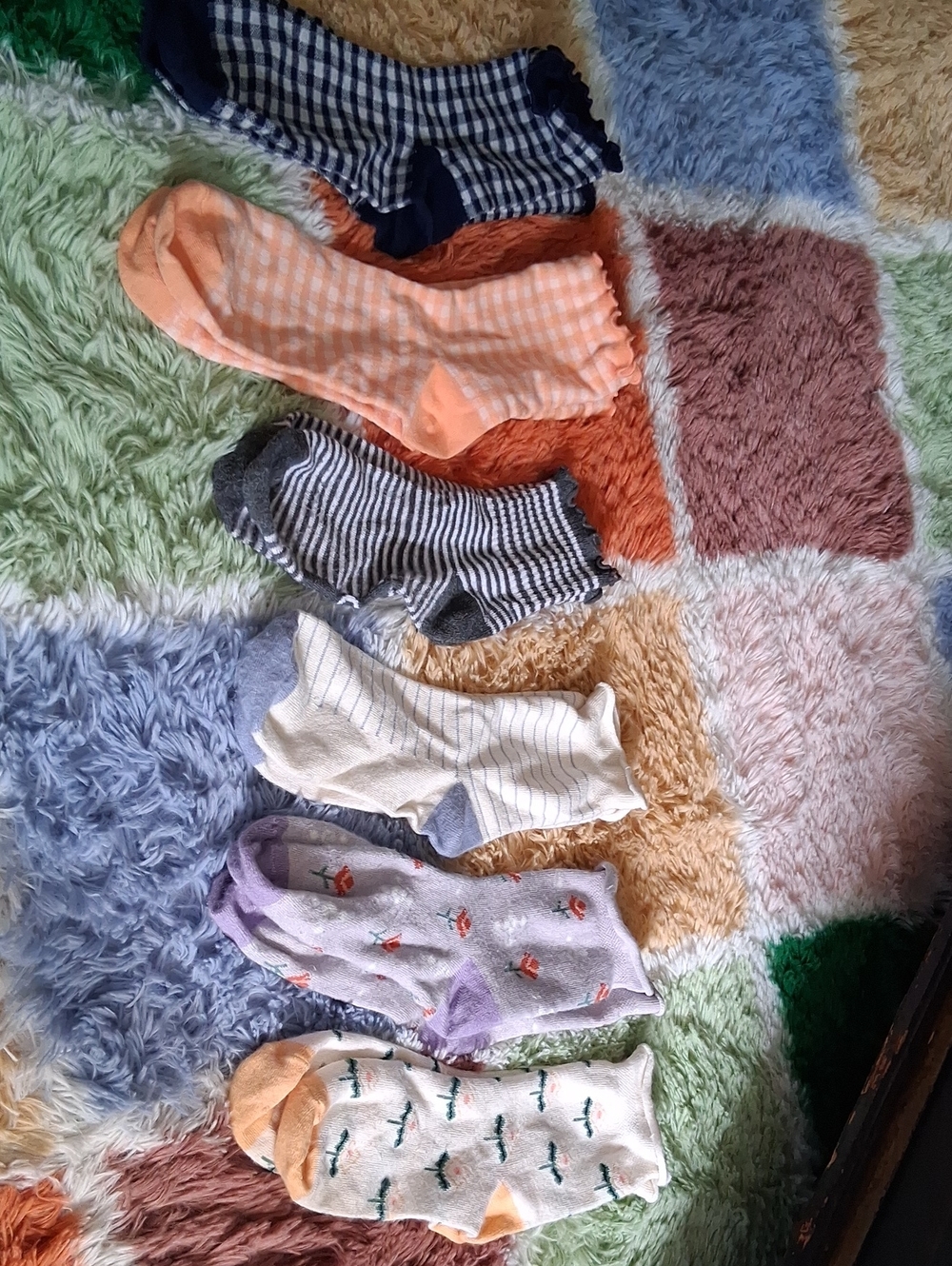 Set Of 7 Pair Of Cute Ankle Socks Womens Mediy. 7-9